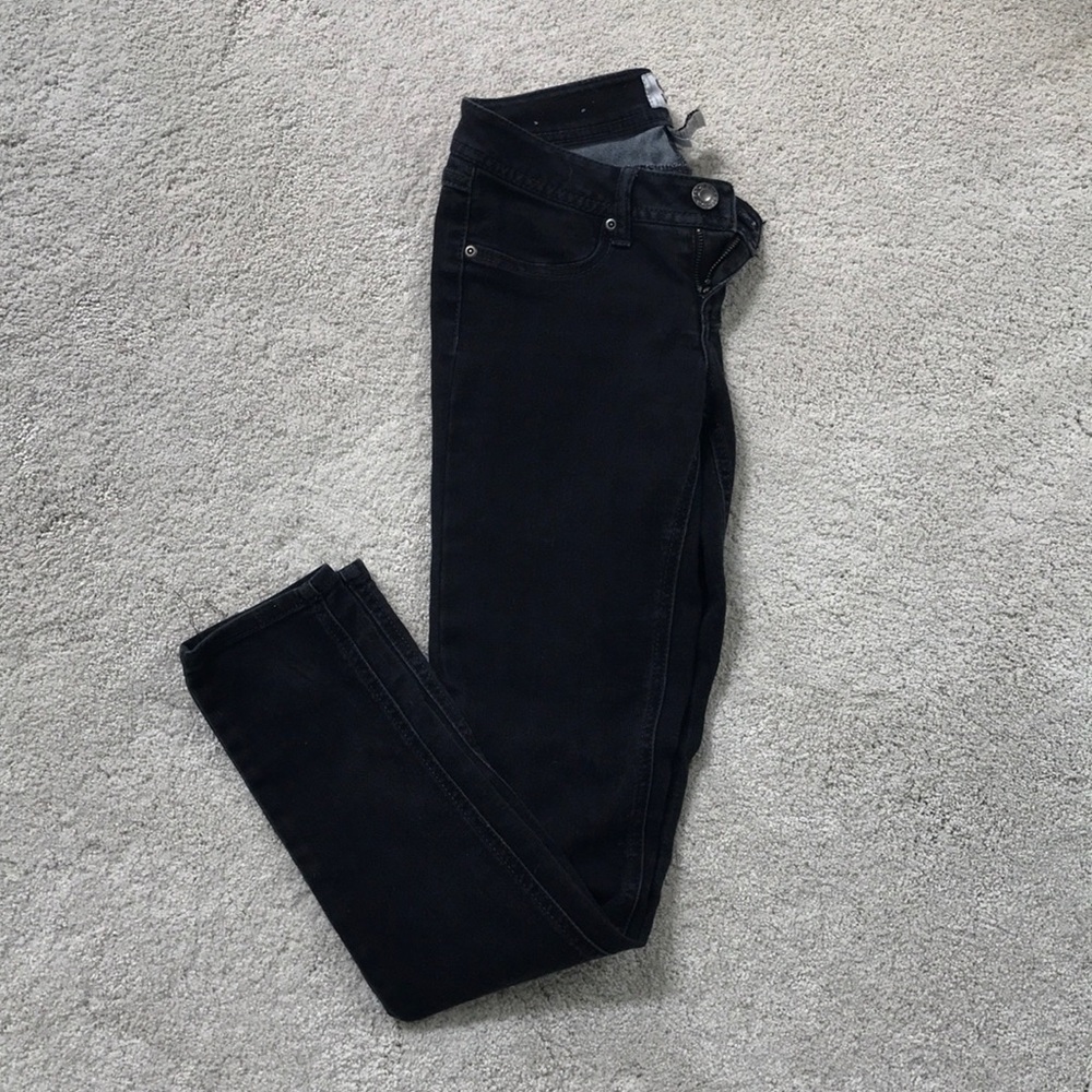 Black jeggings